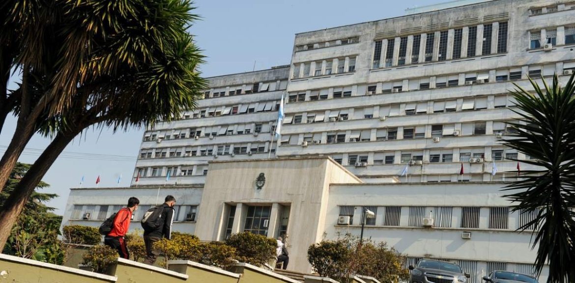 Una militar sufrió una grave lesión durante un entrenamiento de la Armada y hay 9 detenidos