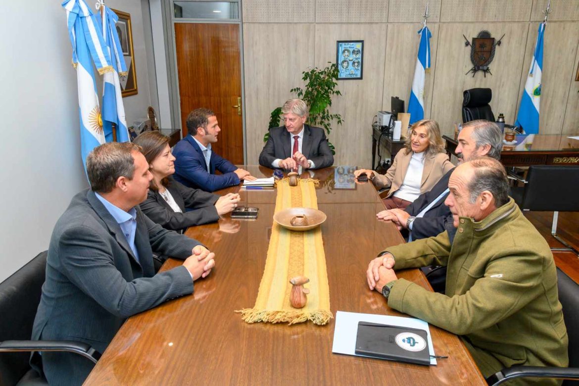 El gobernador y la vice recibieron a ruralistas de Carbap: “Proyectamos más producción y trabajo”