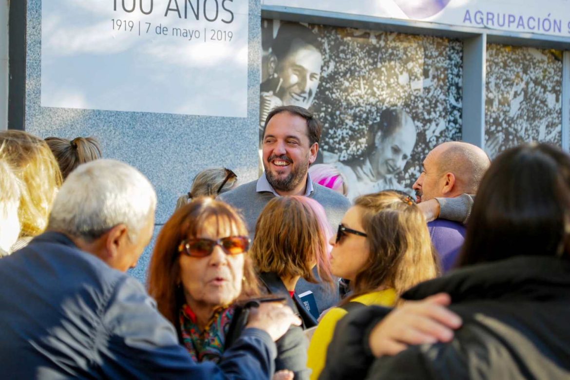 Di Nápoli no solo bajó las listas que estaban en carrera: cuestionó el modelo histórico de provincia del PJ
