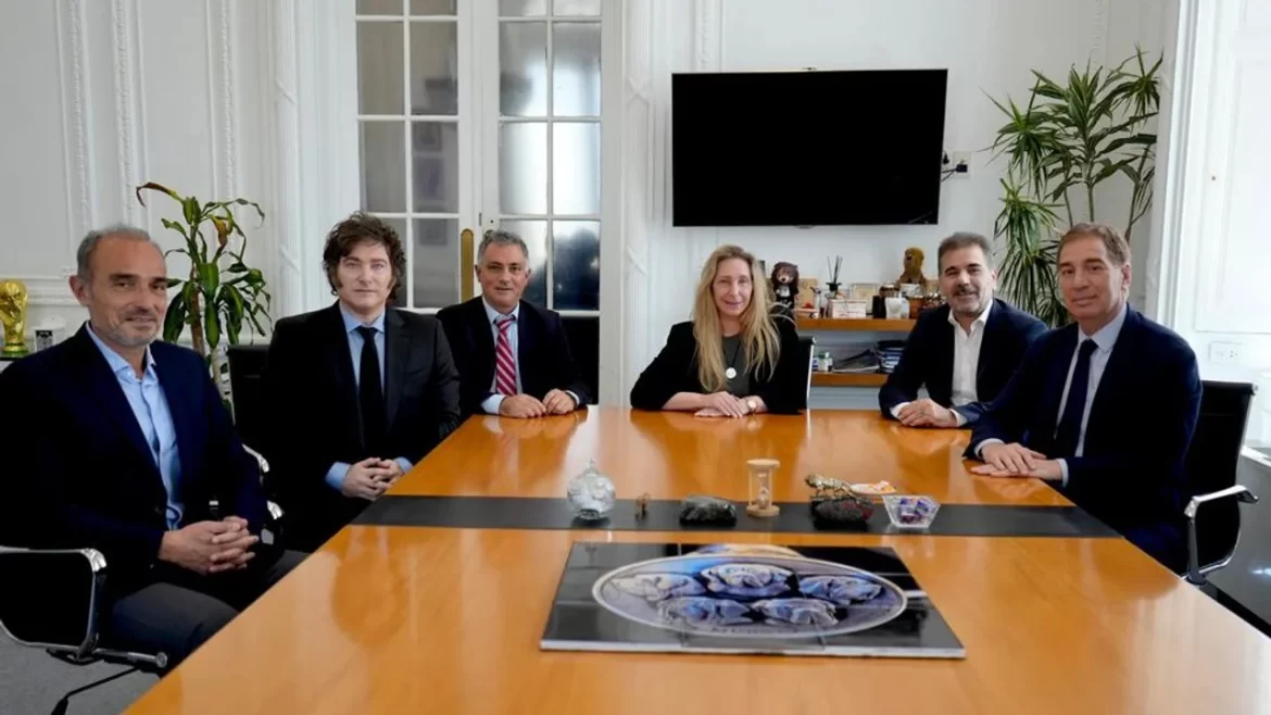 Confirmado: LLA y el PRO irán juntos en la provincia de Buenos Aires