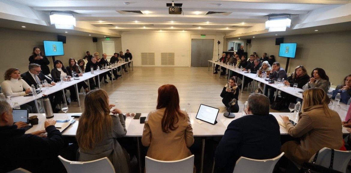 Con la expectativa del fallo de la Corte Suprema, Cristina Kirchner se reunió con senadores del PJ