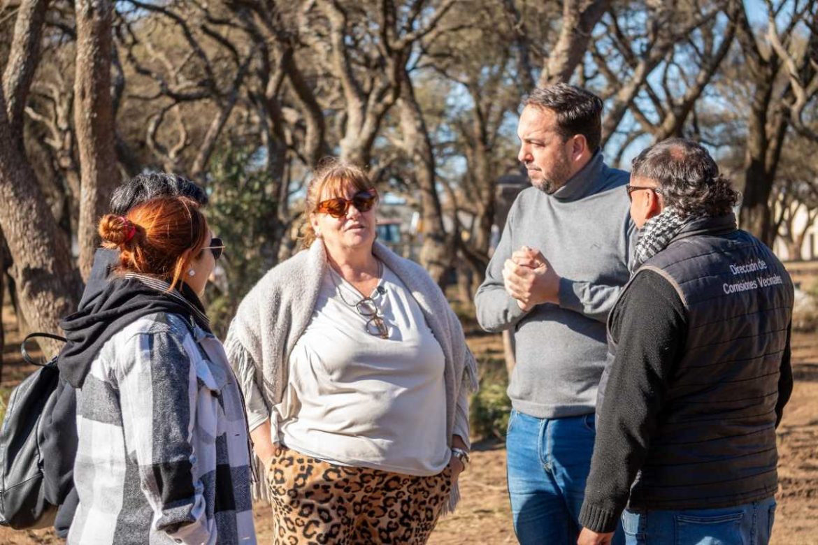 Di Nápoli: “Junto a los vecinos del barrio Pueblos Originarios, construiremos un parque en el espacio verde”