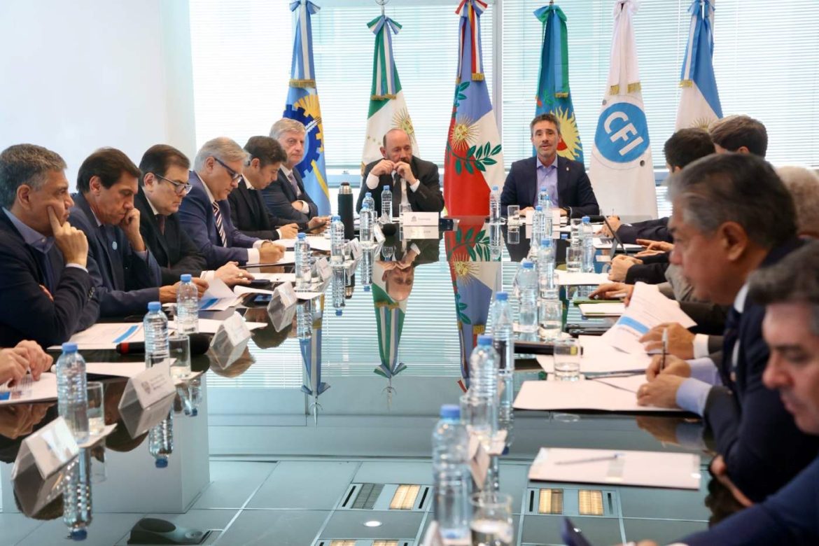 Gobernadores preparan una nueva cumbre para reiterar reclamos: ATN, coparticipación y combustibles