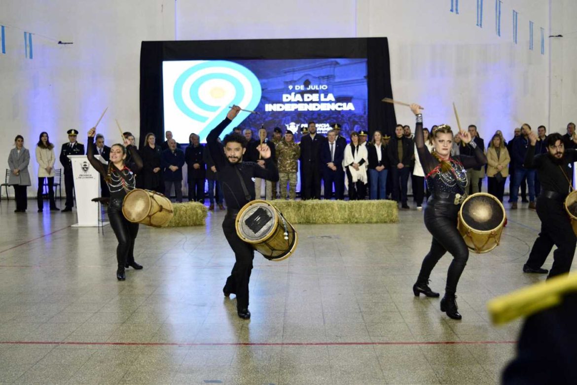 “Amar a la patria”, la proclama pampeana en el Día de la Independencia