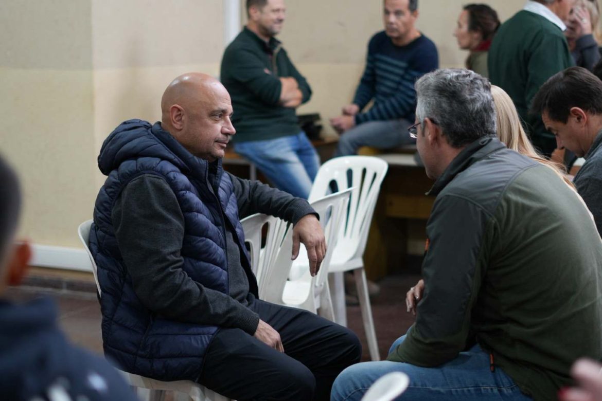 El vice de la UCR pide a LLA dejar  los “condicionamientos obscenos” por un frente y mete presión por Berhongaray