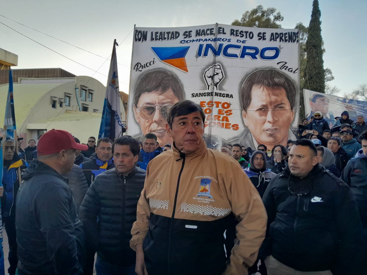 El Medanito: blindaron la Legislatura y no dejaron ingresar ni al intendente de 25 ni a Marcelo Rucci