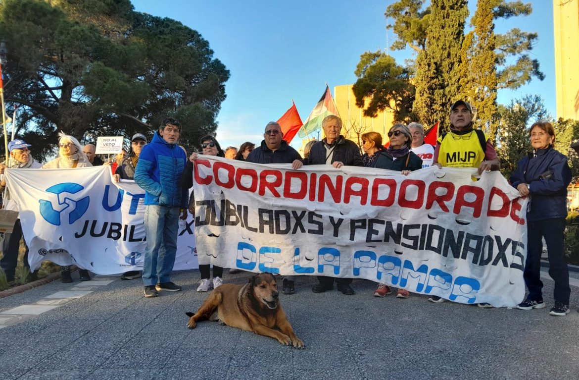 Nueva marcha de jubilados en Santa Rosa