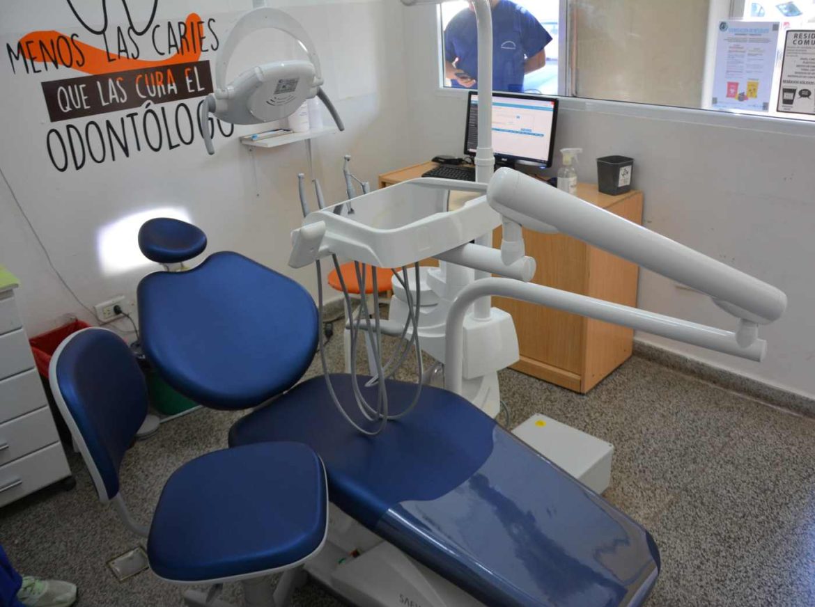 Se entregaron 12 sillones odontológicos a diferentes hospitales de La Pampa