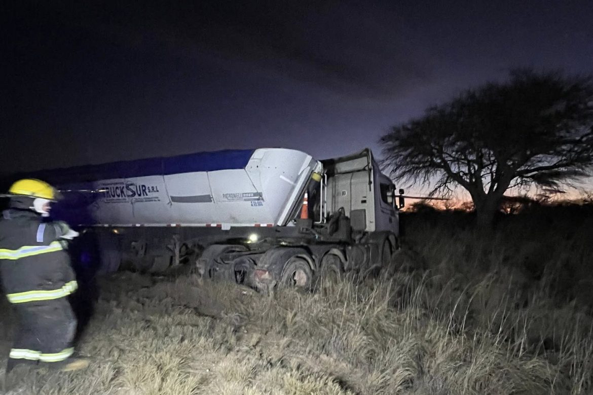 Un herido en un choque de camiones en la ruta provincial 13