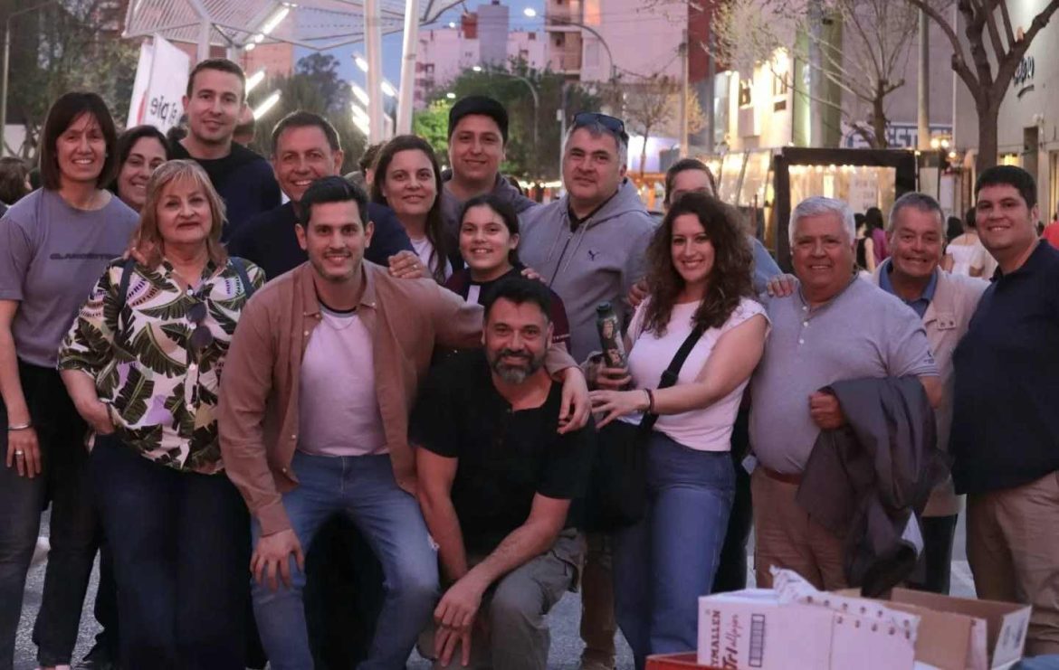 Sabarots, Guidugli y hasta funcionarios del Pro en la Marcha Universitaria