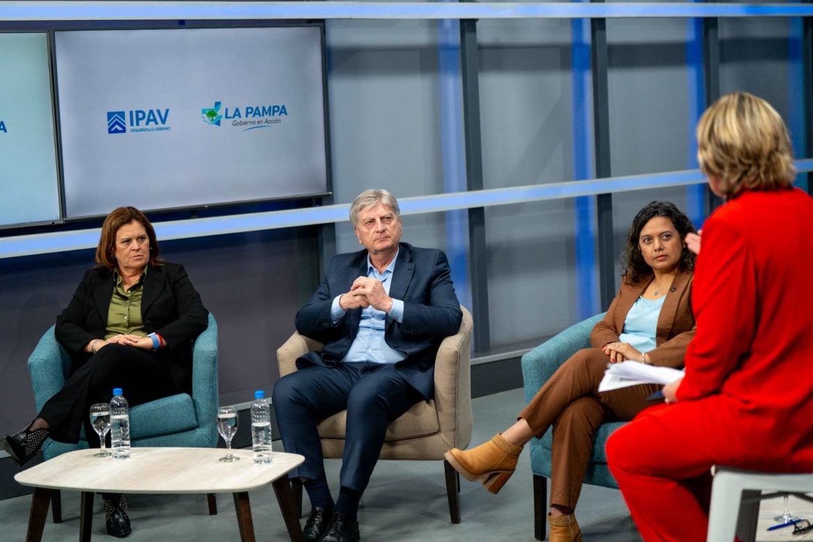 Ziliotto encabezó el sorteo que acerca la casa propia a 108 familias piquenses