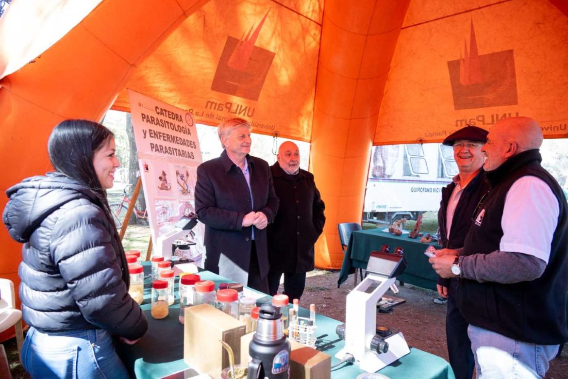 El gobernador, ante el reclamo del campo, salió a defender la estabilidad fiscal de La Pampa