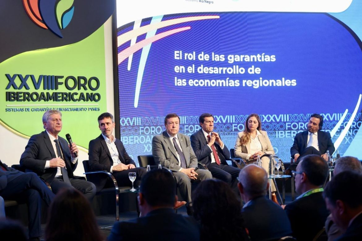 Ziliotto en foro de Bariloche: “Hoy solo las provincias apuestan a la producción”