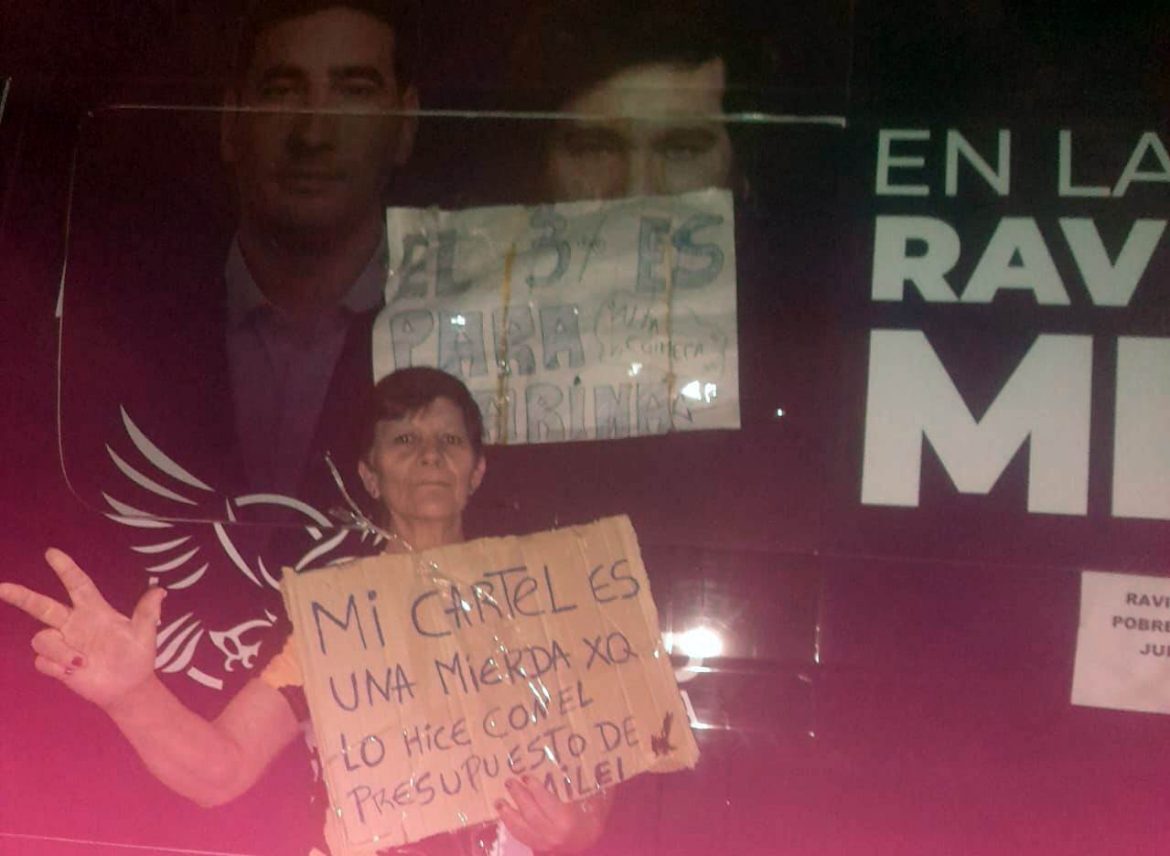 Tensión por un “escrache” de militantes del PJ a Ravier en Acha