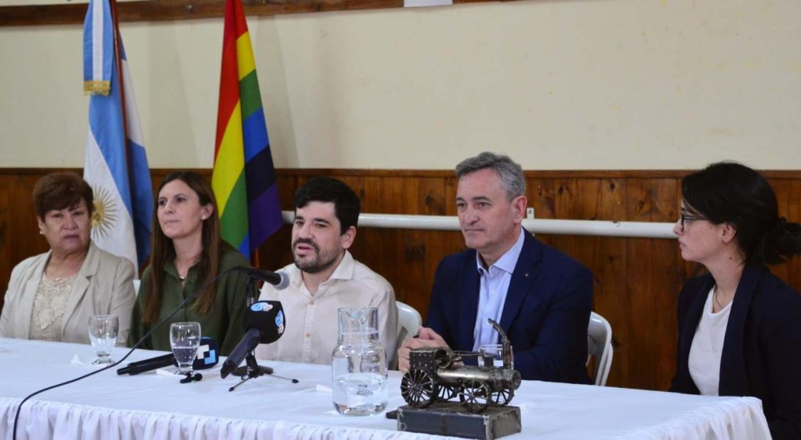 Todo Toay contará con fibra óptica: la CPE invertirá 300 mil dólares