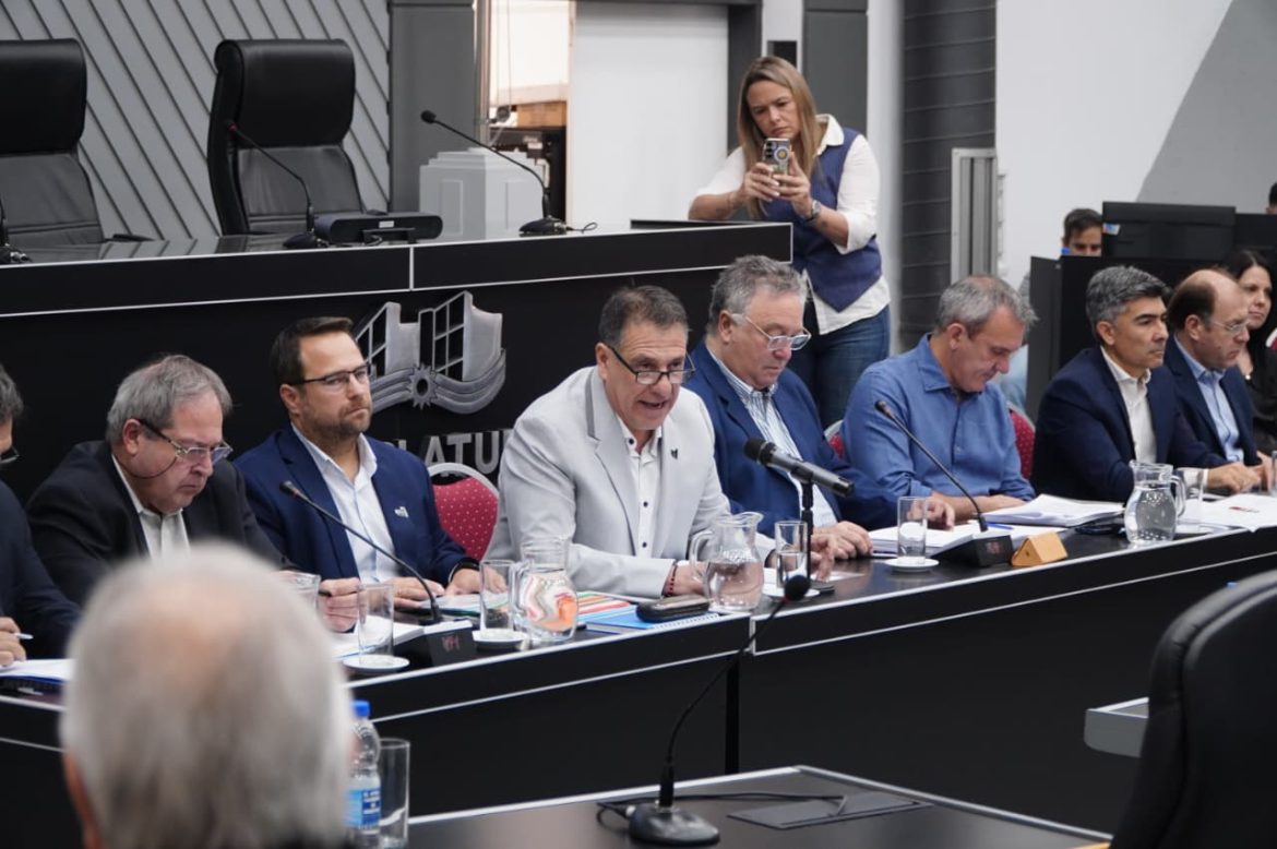 El vernismo volvió a tensionar: pidió que el Fodeco sea automático para las intendencias