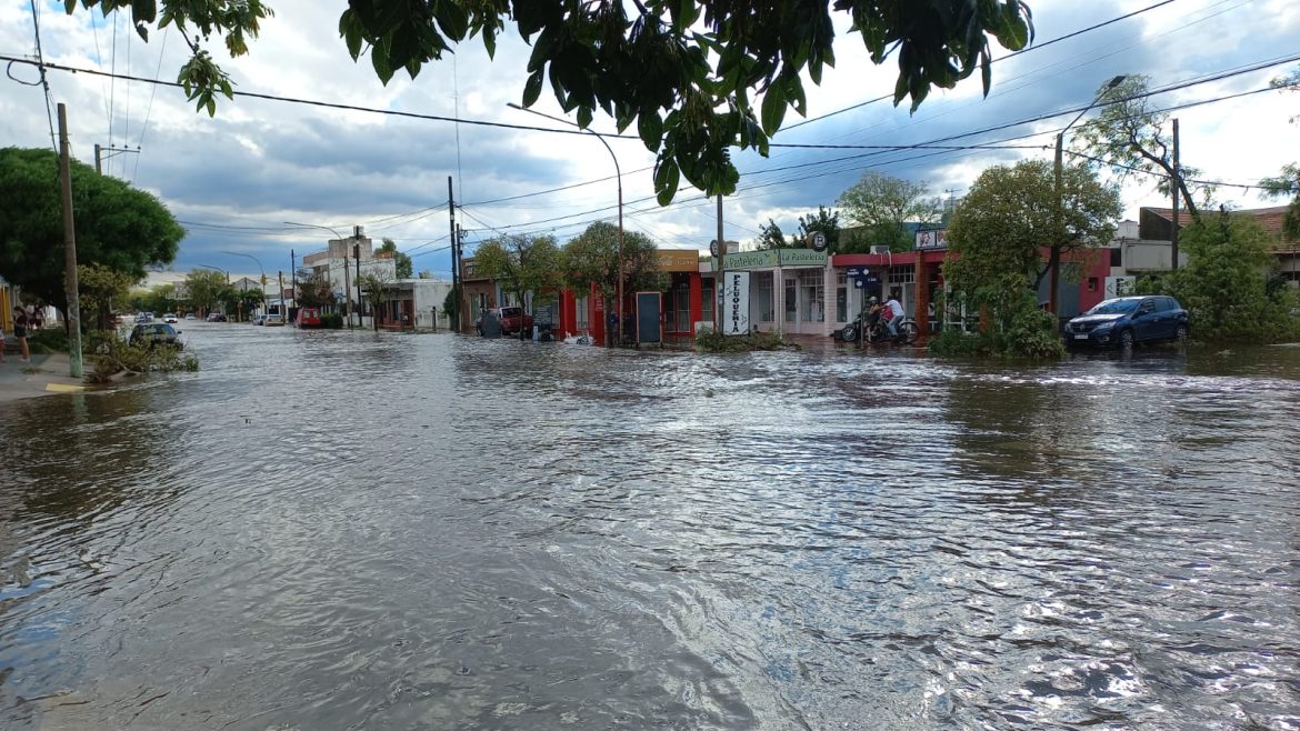 Por el temporal, Educación suspendió las clases y otras actividades en las escuelas santarroseñas