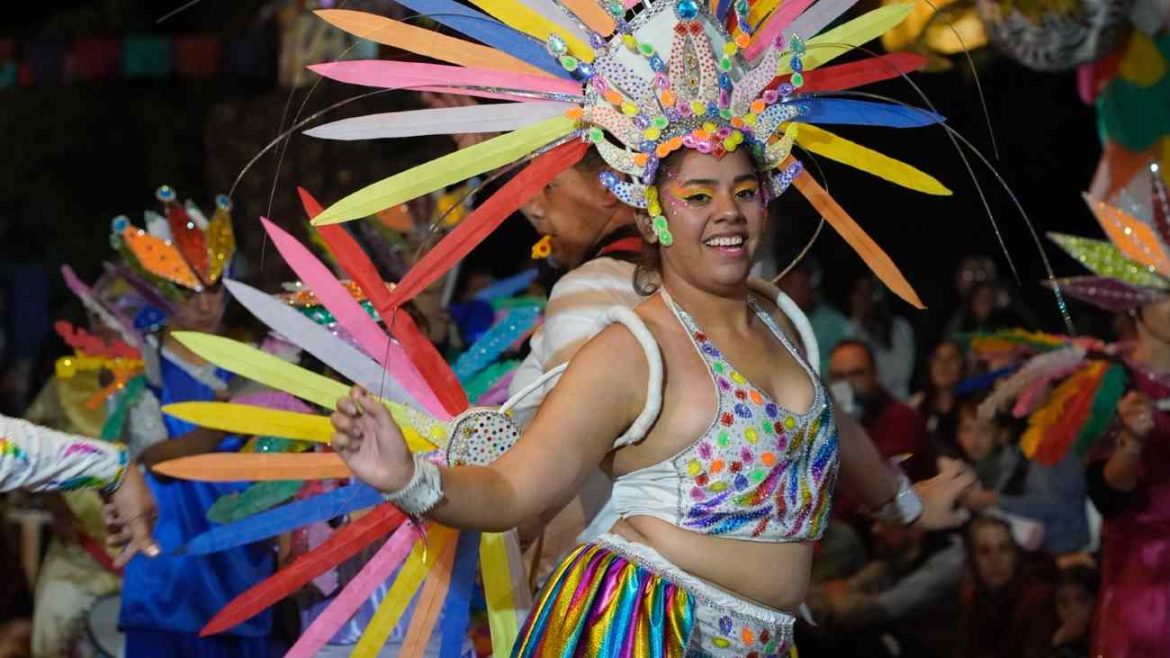 Explosión de alegría en toda la provincia: el carnaval empujó un buen fin de semana largo