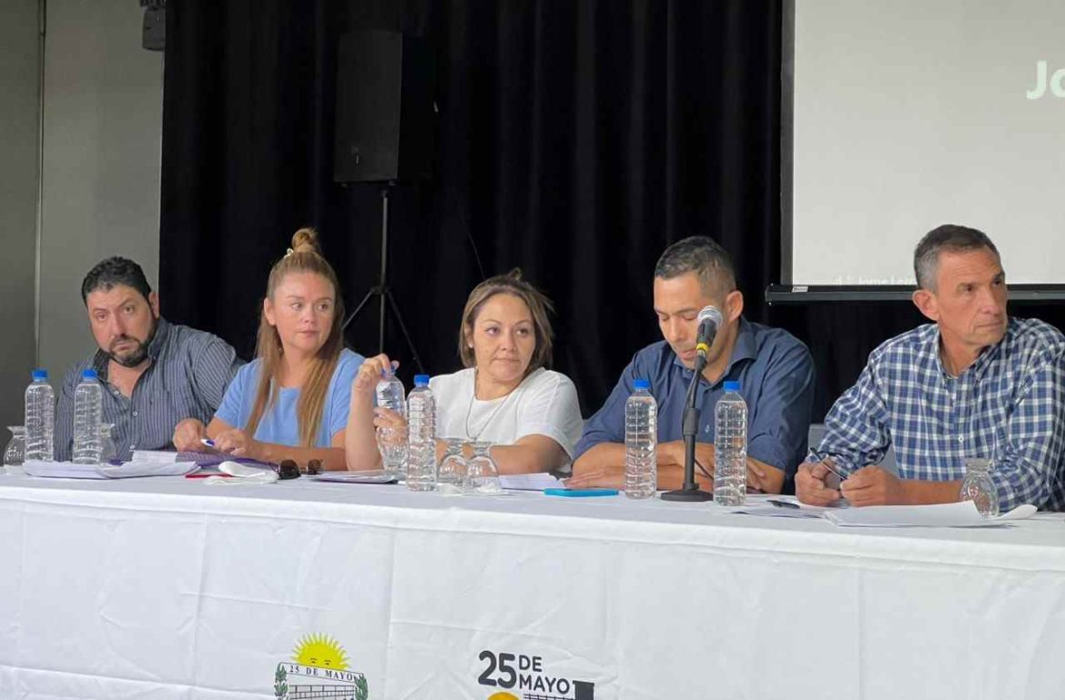 “Que nos escuchen”: hubo asamblea en 25 por El Medanito y solo fueron 2 de los 30 diputados