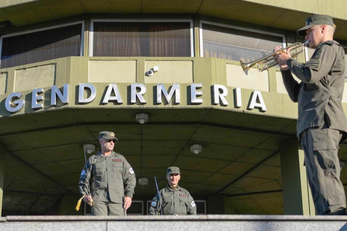 Explotó una carta bomba en la Escuela Superior de Gendarmería