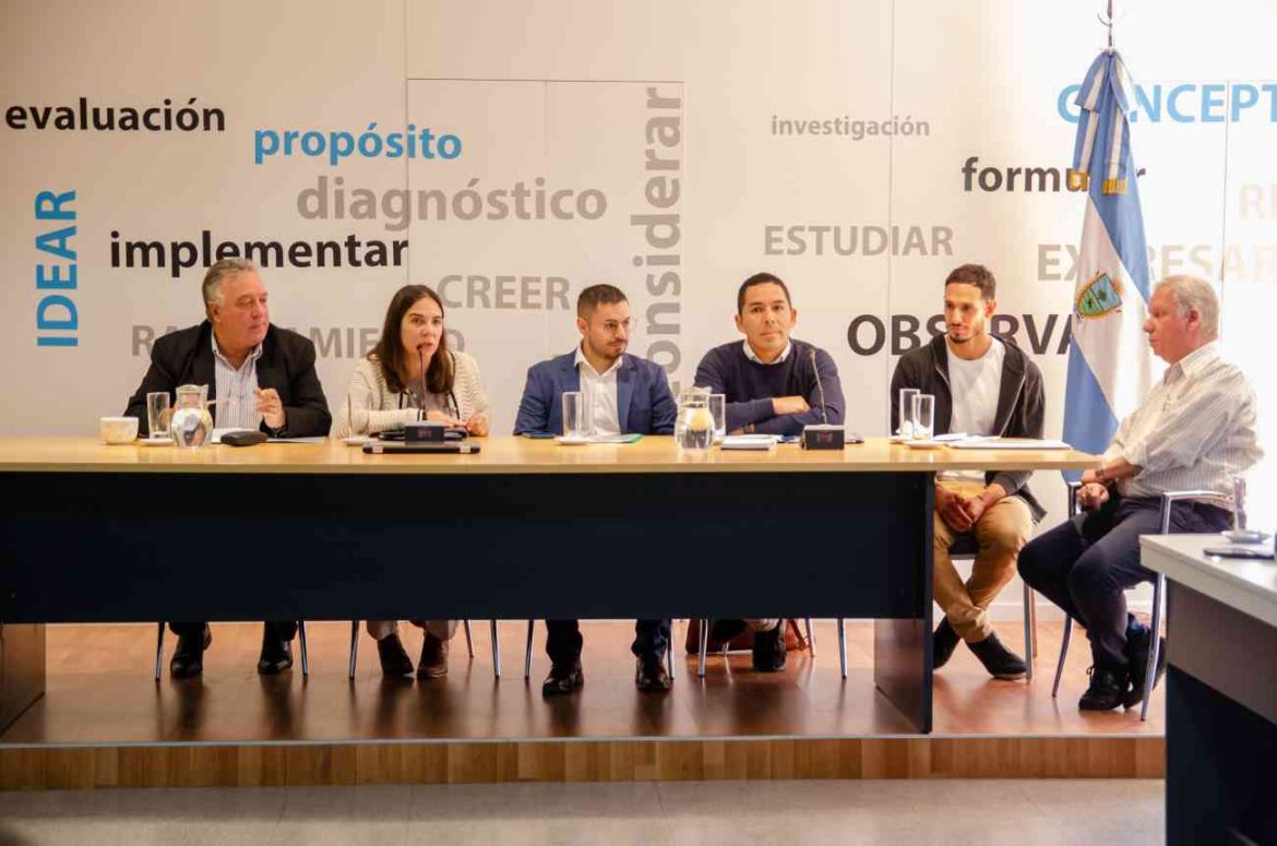 Monsalve insistió frente a los diputados: “no” a Pampetrol y hay tiempo para otra licitacion