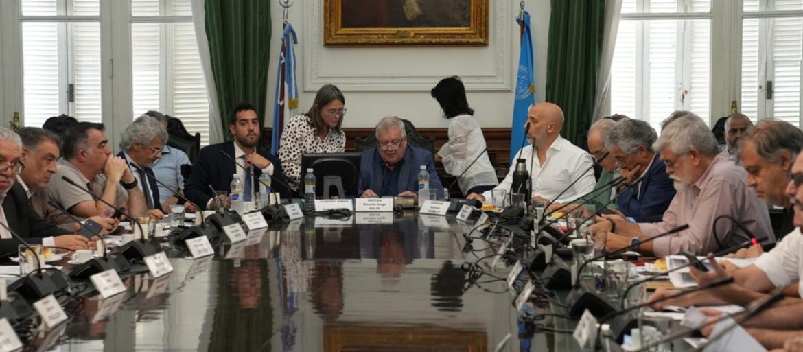 La UBA declaró la emergencia salarial y reclamó que el Gobierno aplique la ley de financiamiento universitario