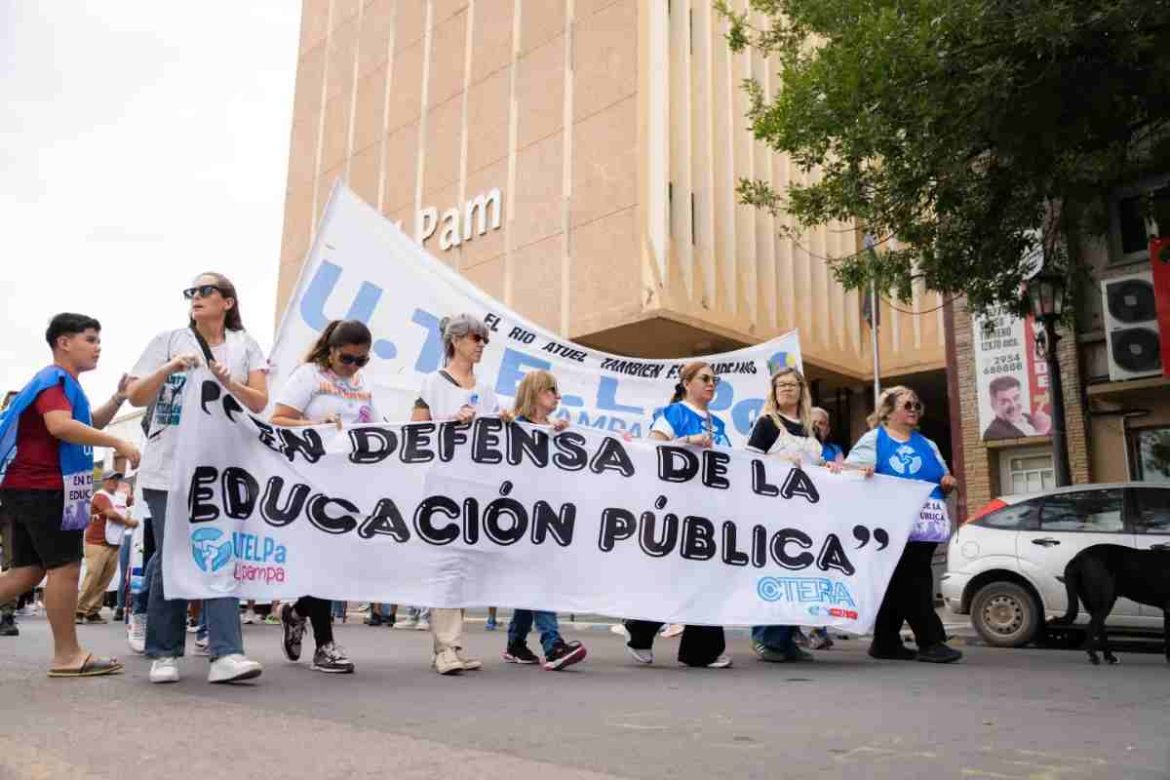 Inicio del ciclo lectivo: según Utelpa, el acatamiento al paro docente es “superior al 90%”