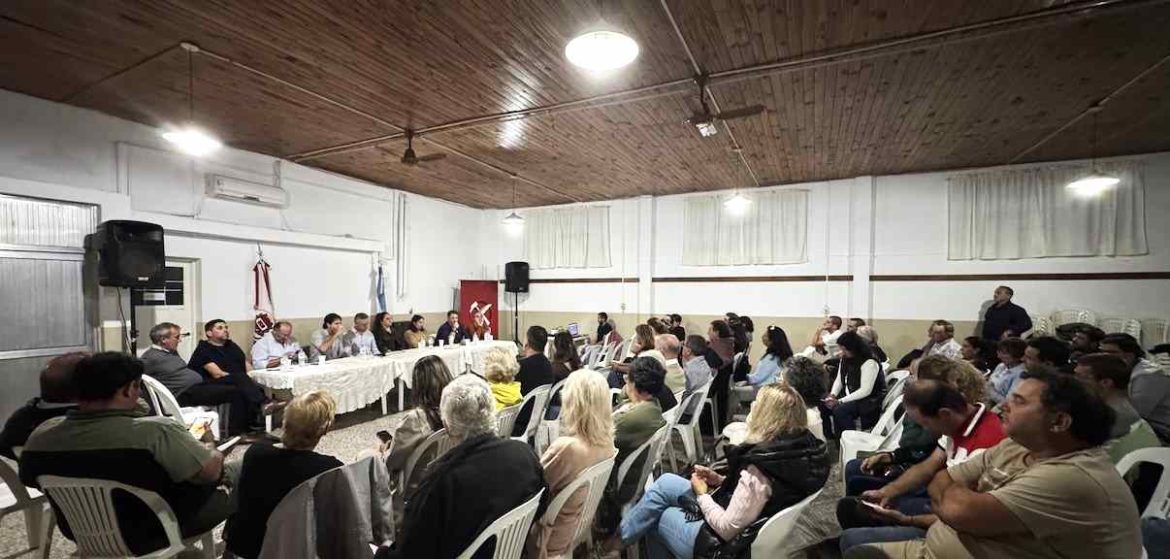 Camino a 2027, Berhongaray retomó las recorridas: debate del Estado eficiente, los frentes y las urgencias municipales