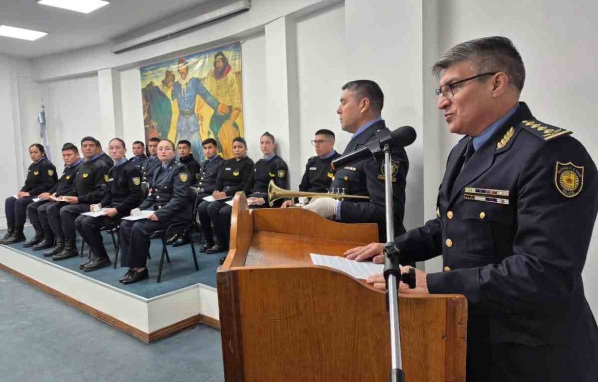 Día Nacional de la Policía: reconocieron a personal herido en cumplimiento del deber y rindieron homenaje a 63 caídos