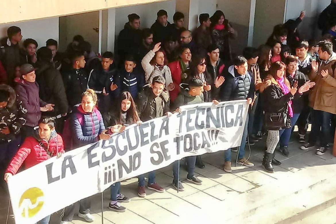 La Justicia hizo lugar a un amparo colectivo para frenar el desfinanciamiento de las escuelas técnicas