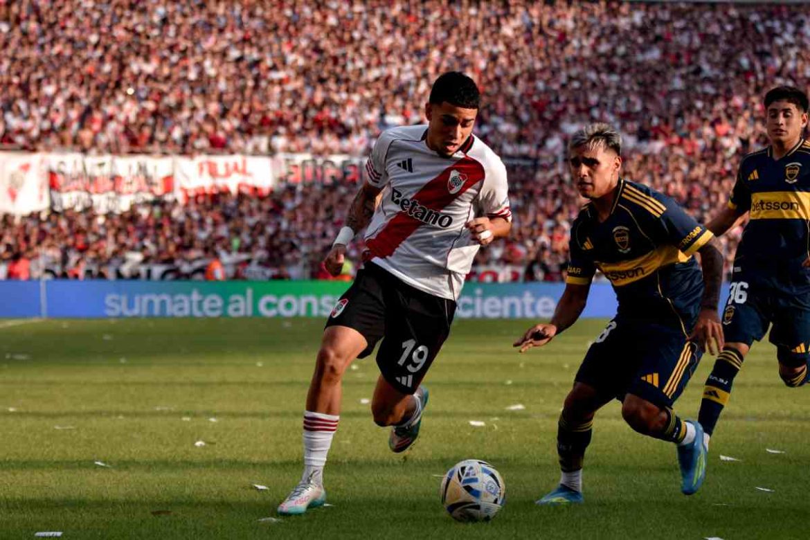 Con gol de Paredes, Boca le ganó a River por 1 a 0 en el Superclásico