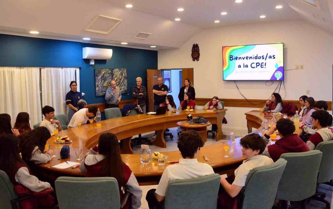 “Visita a la Usina de las Trilladoras”: estudiantes del Domingo Savio en la CPE