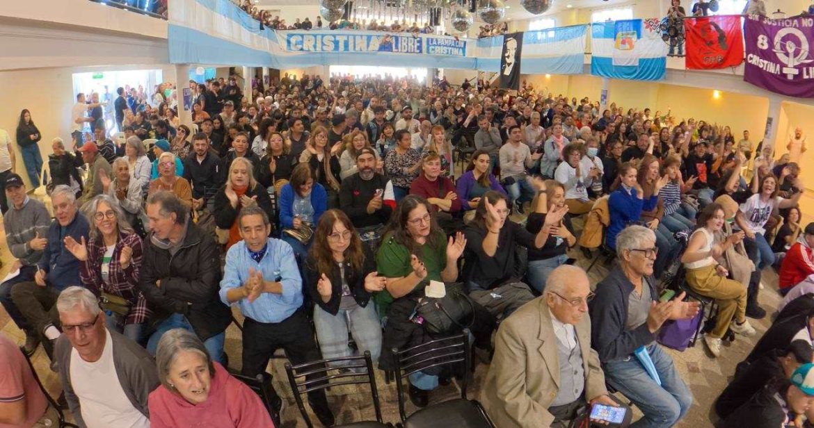 Encuentro en apoyo a Cristina: el kirchnerismo mostró músculo en Santa Rosa