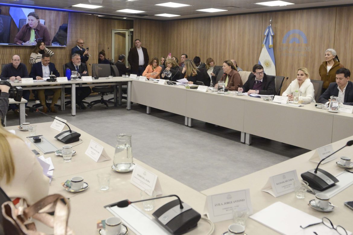 Diputados empieza a debatir en comisión el proyecto del Gobierno para legalizar el lobby