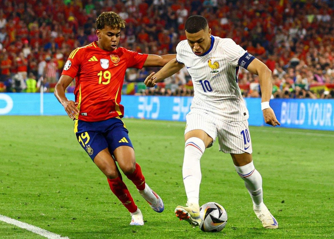 Francia y España se enfrentan por un lugar en la final del Mundial