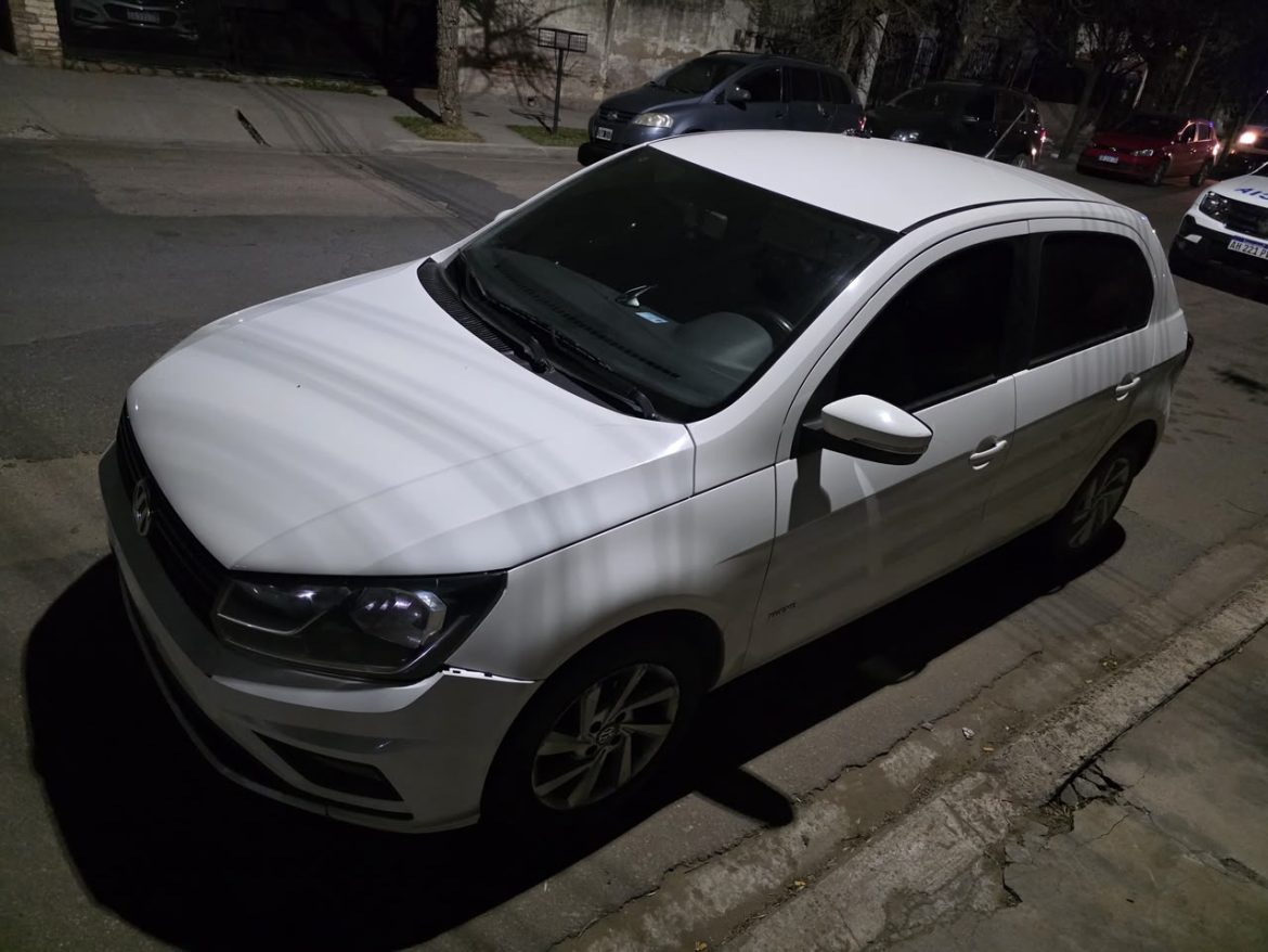 Evadió un control de tránsito, lo detuvieron y al revisarle el auto encontraron cocaína y marihuana