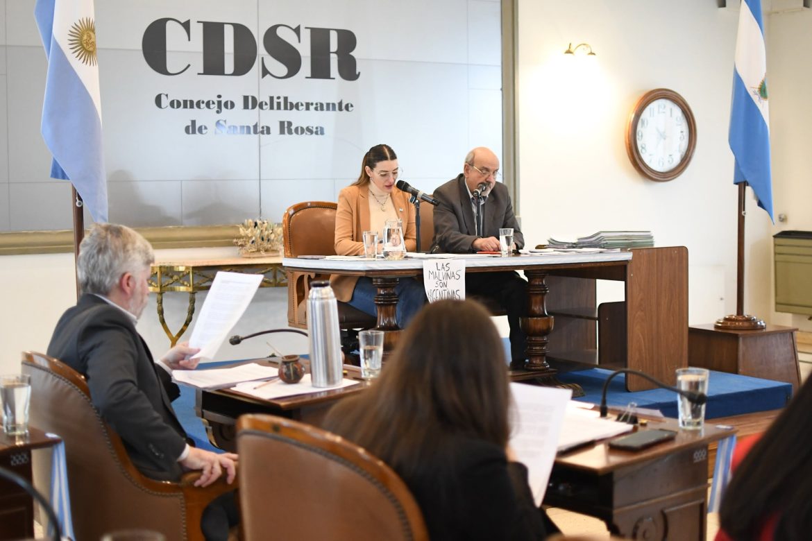 Por un cargo, se rompió la oposición santarroseña: enojo de la UCR porque el peronismo votó a la candidata del PRO