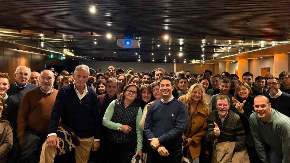 Comerse el sapo: Tierno ya está adentro de la alianza anti-PJ de la mano de Ravier