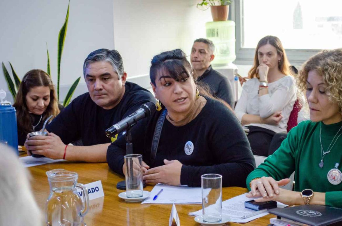 Licencias por largo tratamiento: los sindicatos rechazaron cambios por fuera de las paritarias