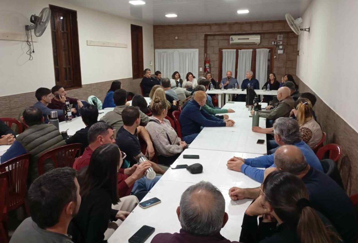 Otro encuentro en Villa Mirasol: el PJ profundiza su despliegue territorial y empieza a discutir la oferta electoral de 2027