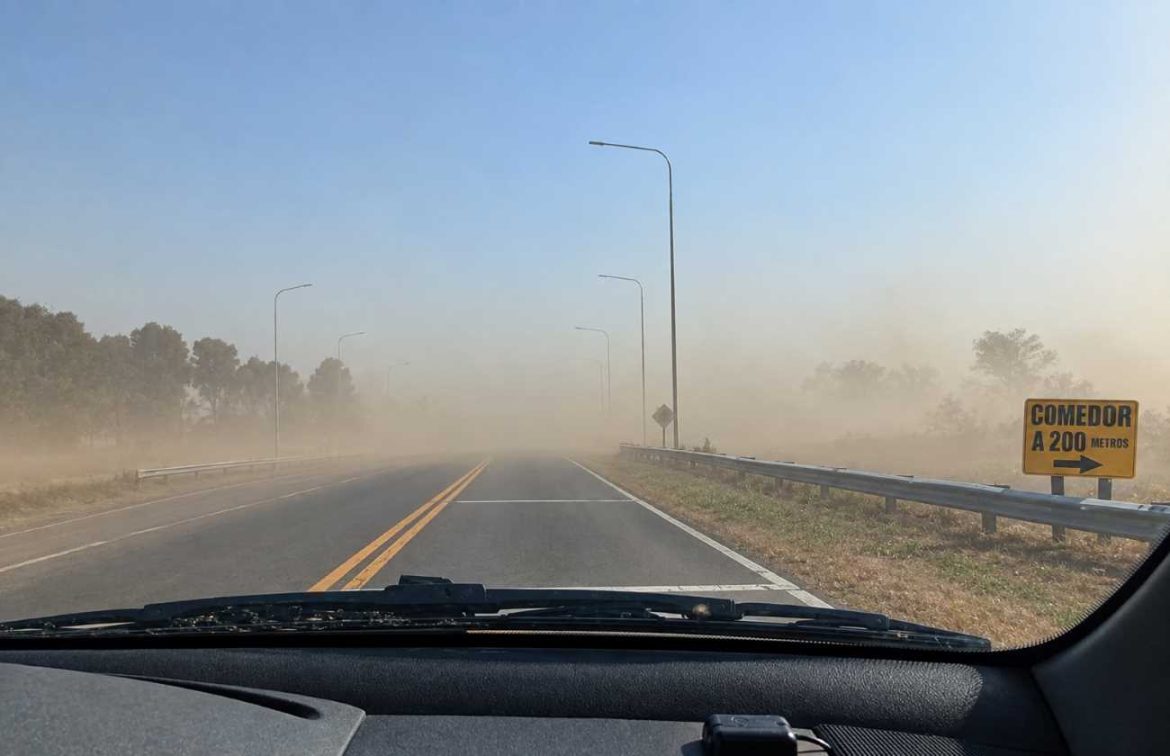 Alerta vial por fuertes ráfagas de viento y baja visibilidad en la ruta 35