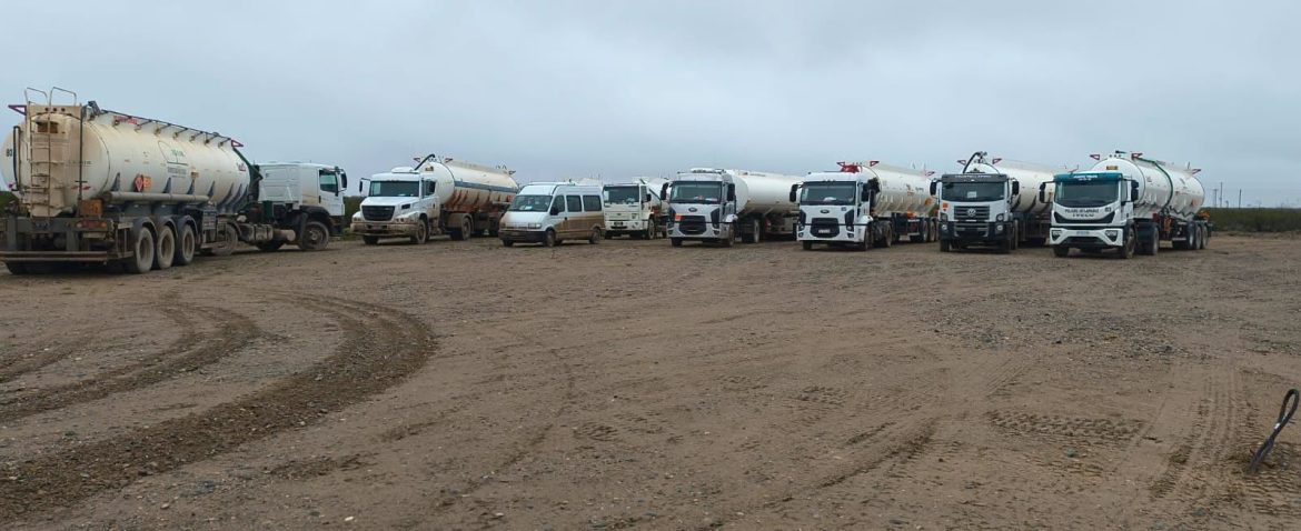 Camioneros inició una protesta en 25 de Mayo por la antigüedad de trabajadores petroleros