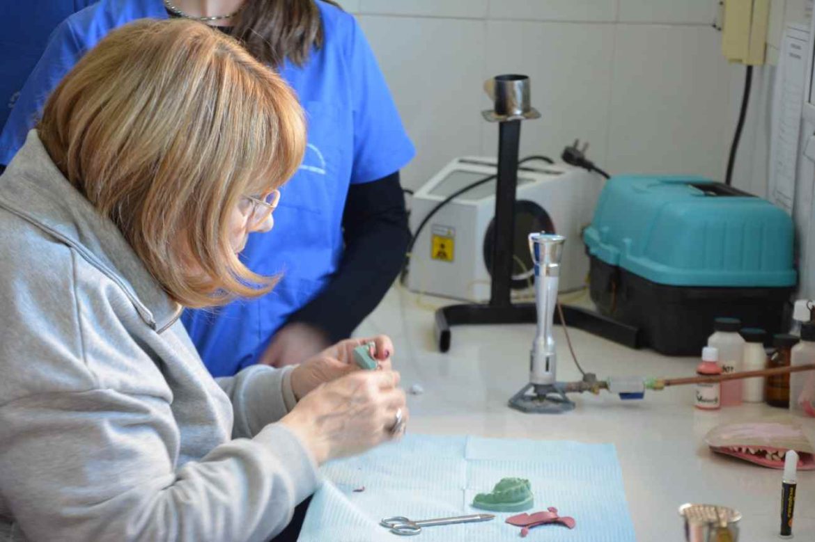 El Gobierno provincial puso en funcionamiento un laboratorio de prótesis dentales en Pico