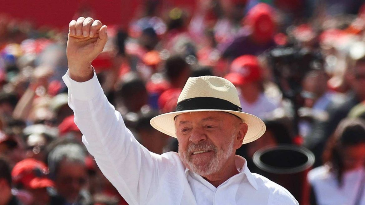 Lula ganó un histórico balotaje en Brasil y será presidente por cuarta vez