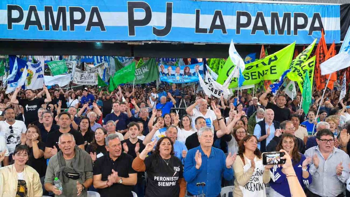 Día de la Lealtad: Ziliotto llenó el Club Belgrano y salió fortalecido para la elección de su sucesor